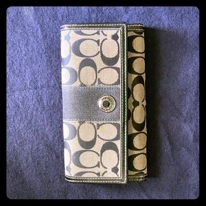 Coach wallet